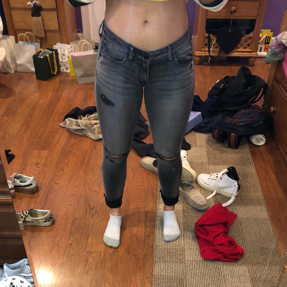 Low Rise Black American Eagle Jeans